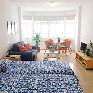 https://padre-cueto-beach-flat-by-canary365.in-canary-islands.com