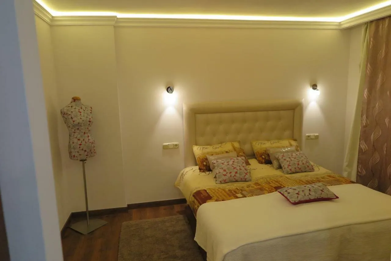 Atalaya Aparta Golf Apartamento Estepona